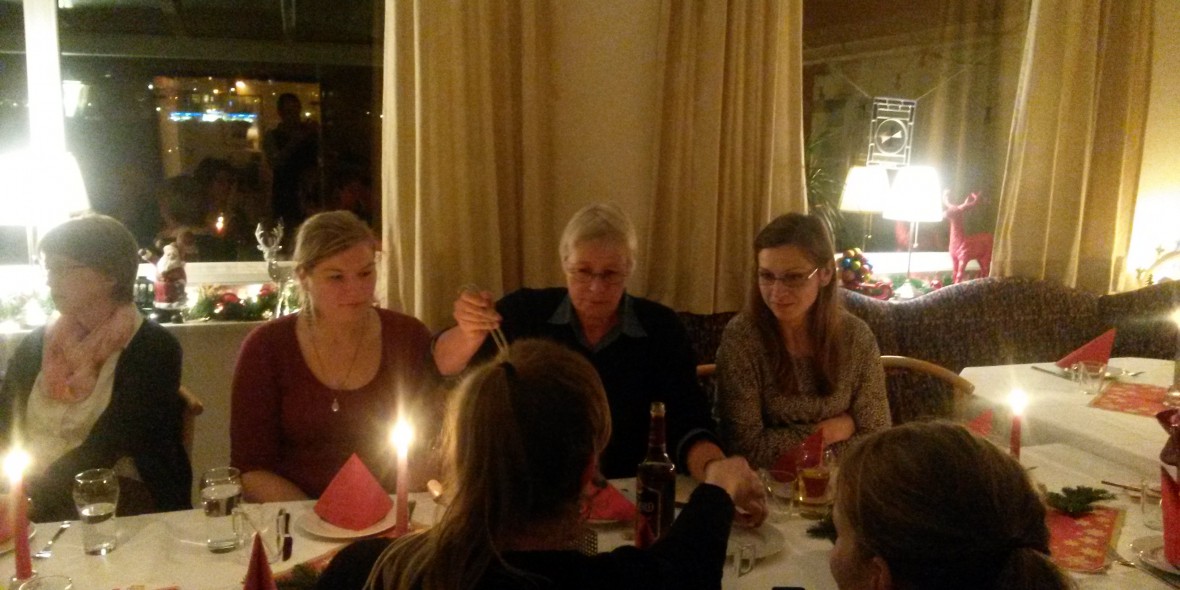 Feuerzangenbowle der Damenabteilung
